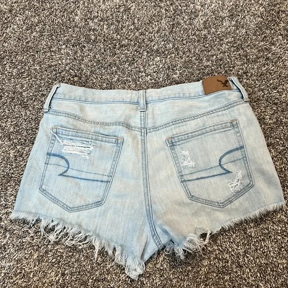 American eagle women’s jean shorts, size 4 - Picture 2 of 2